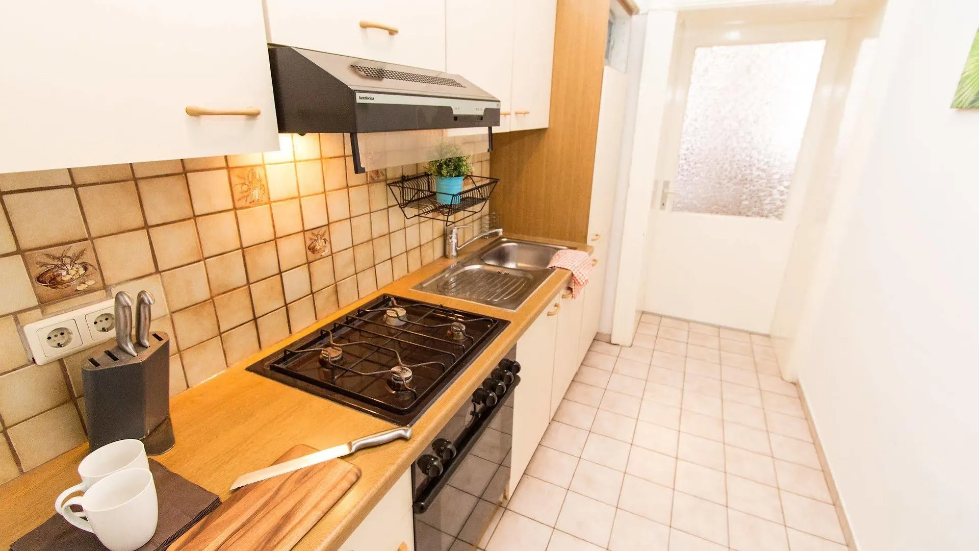 Checkvienna - Siebenbrunnengasse Hotel  Wien